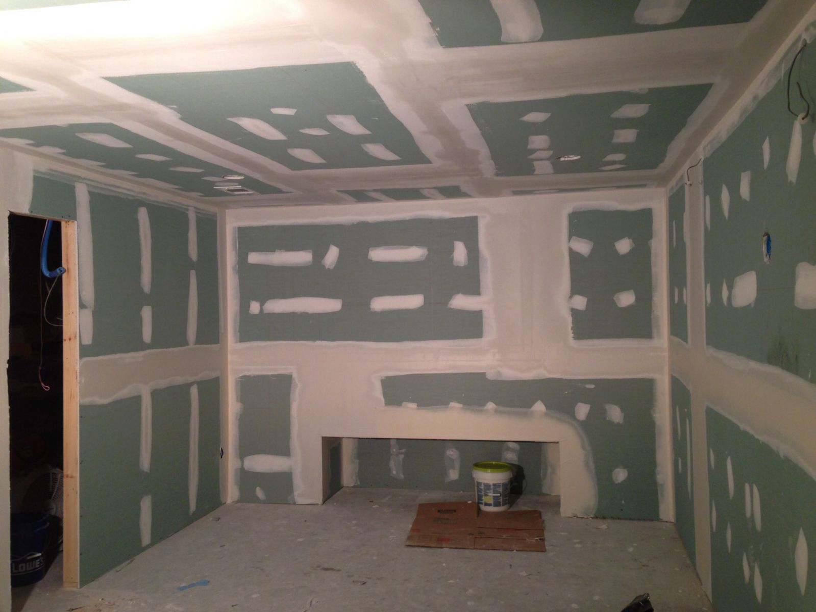 Z- Mud and tape front wall with in-wall subs space