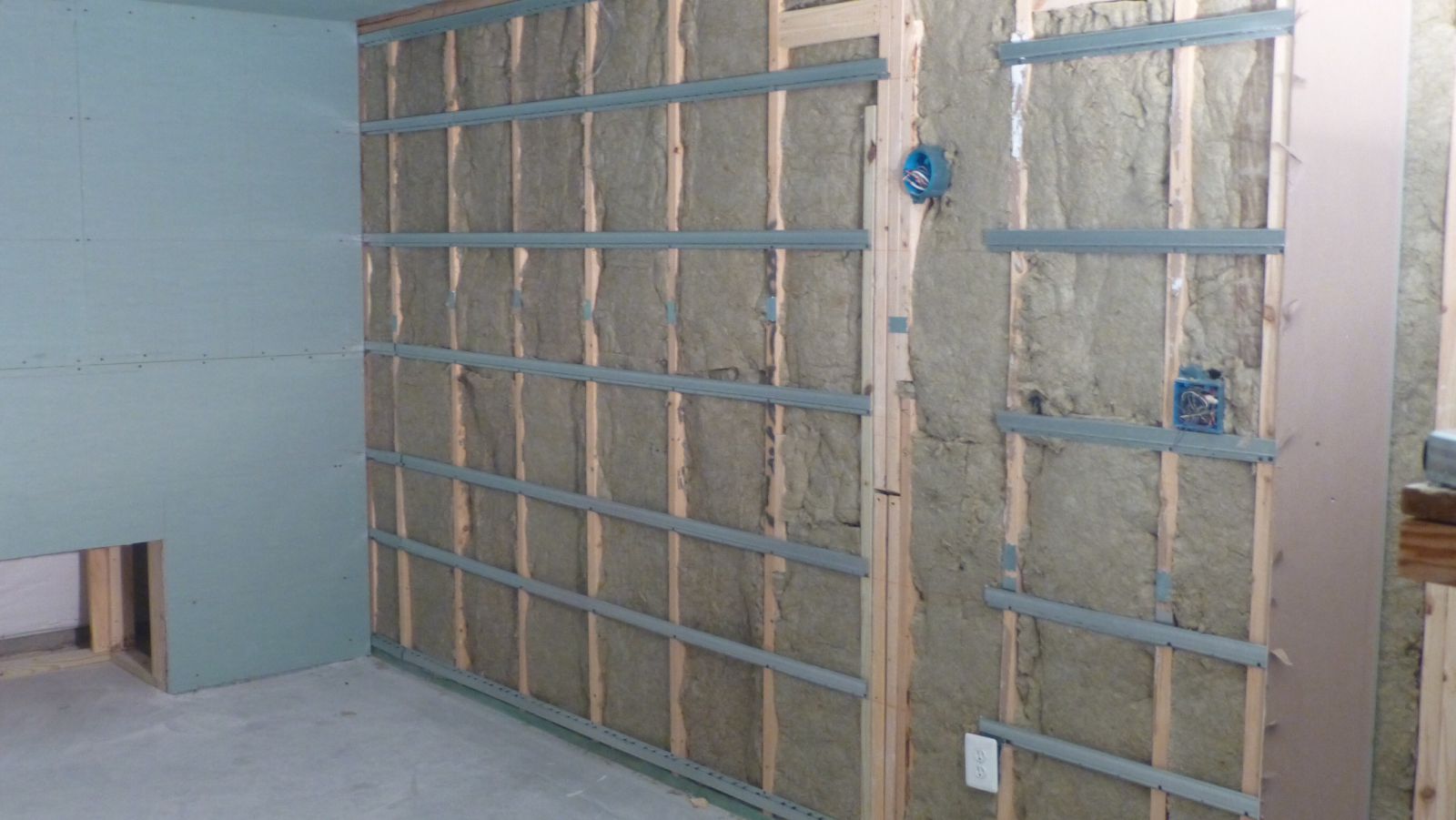 R1A- Side wall decoupled pre drywall hang